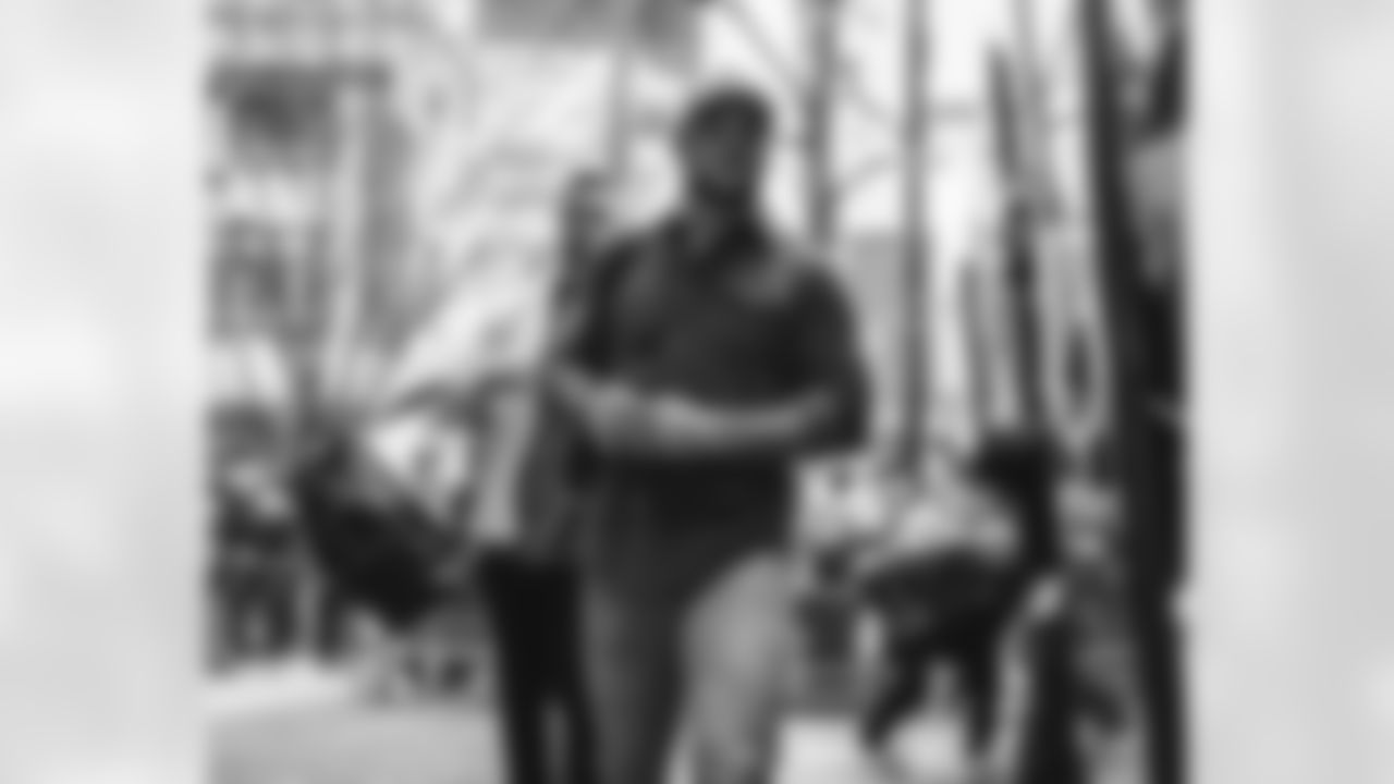 51 ILB Troy Reeder travels to Bank of America Stadium for Wild Card matchup vs. Panthers