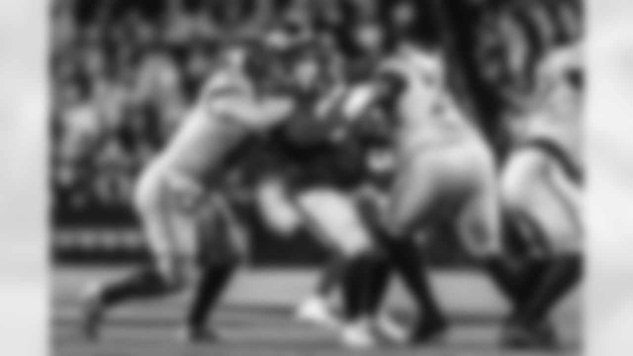 The Los Angeles Rams take on the Seattle Seahawks in week 16 of the 2025 NFL regular season.