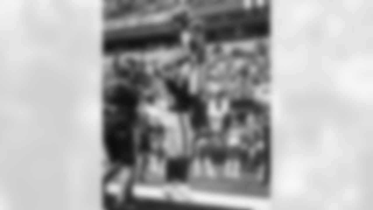 The Los Angeles Rams take on the New Orleans Saints in week 9 of the 2025 NFL regular season.