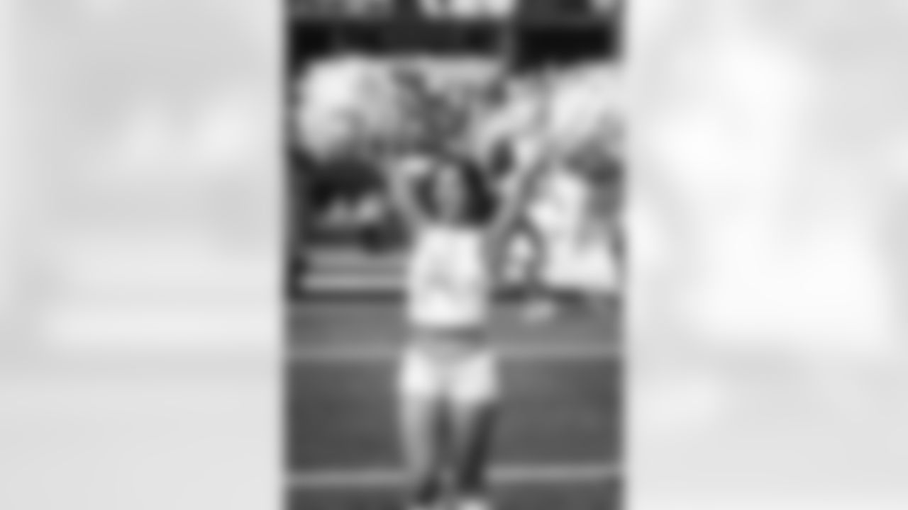 The Los Angeles Rams take on the New Orleans Saints in week 9 of the 2025 NFL regular season.