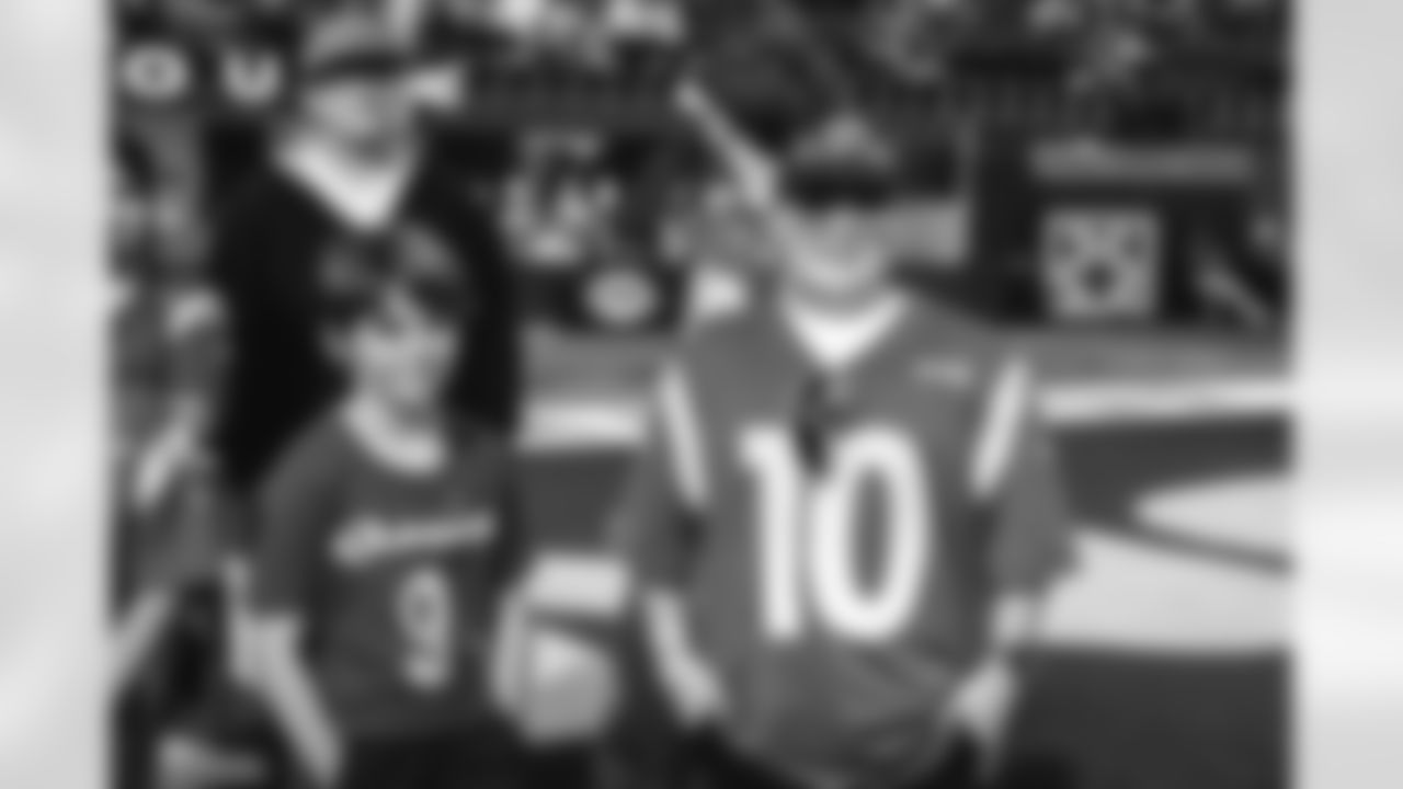 The Los Angeles Rams take on the Detroit Lions in week 15 of the 2025 NFL regular season.