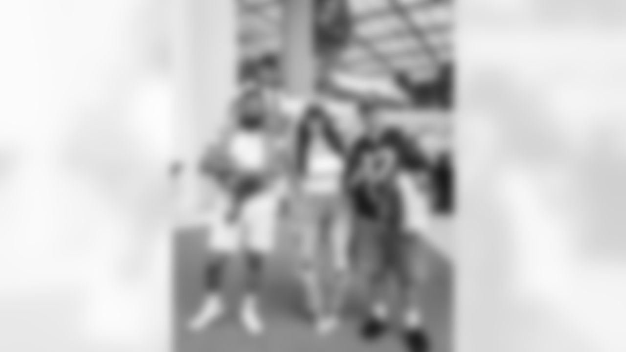 The Los Angeles Rams take on the New Orleans Saints in week 9 of the 2025 NFL regular season.