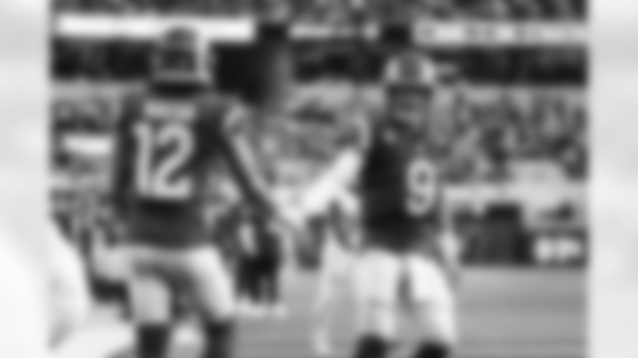 The Los Angeles Rams take on the Detroit Lions in week 15 of the 2025 NFL regular season.