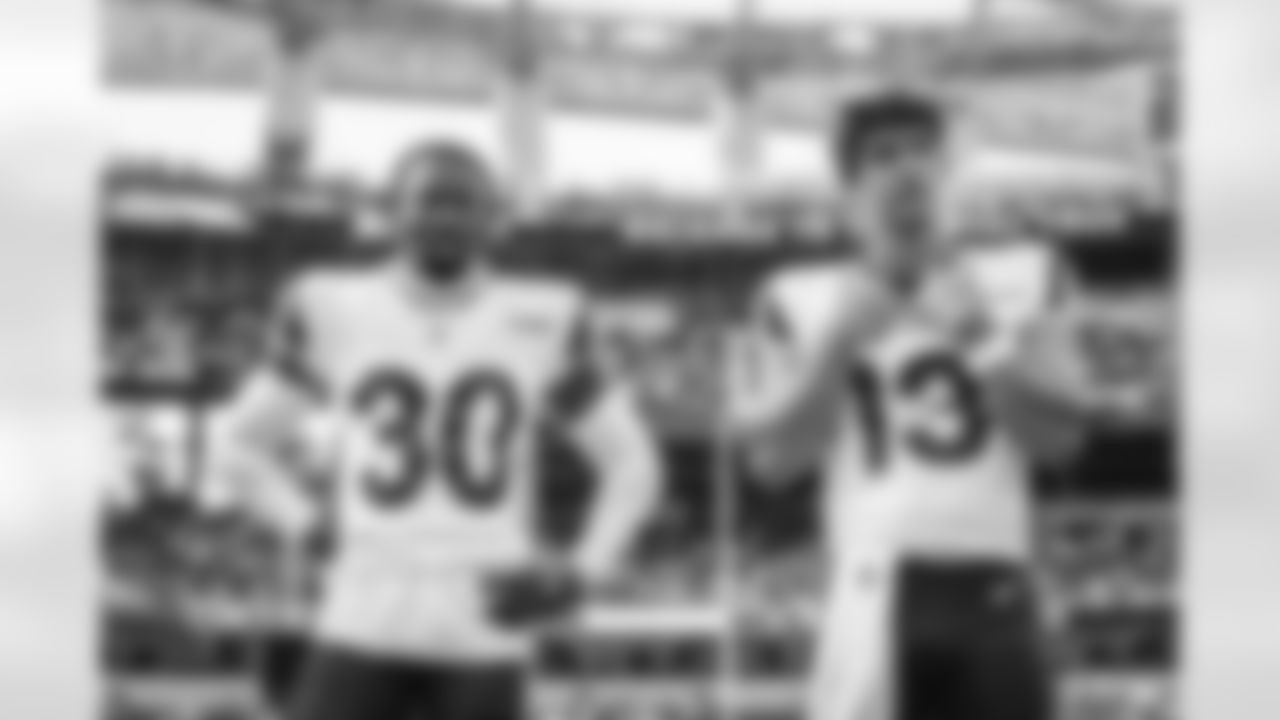 The Los Angeles Rams take on the Los Angeles Chargers in week 2 of the 2025 NFL preseason.
