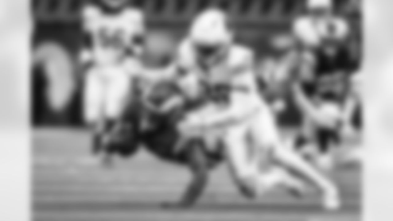 The Los Angeles Rams take on the Arizona Cardinals in week 18 of the 2025 NFL regular season.