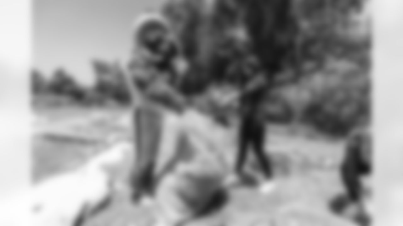 E_250606_1233_City_Year_Beautification_21745