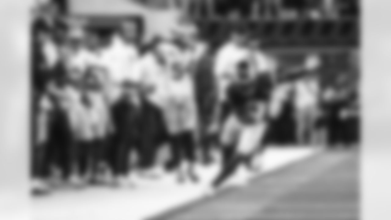 The Los Angeles Rams take on the San Francisco 49ers in week 5 of the 2025 NFL regular season.