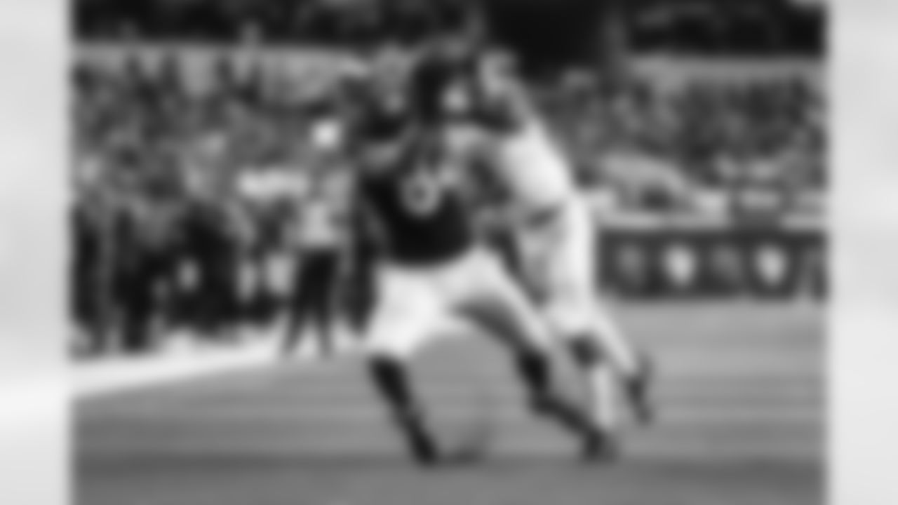 The Los Angeles Rams take on the Detroit Lions in week 15 of the 2025 NFL regular season.