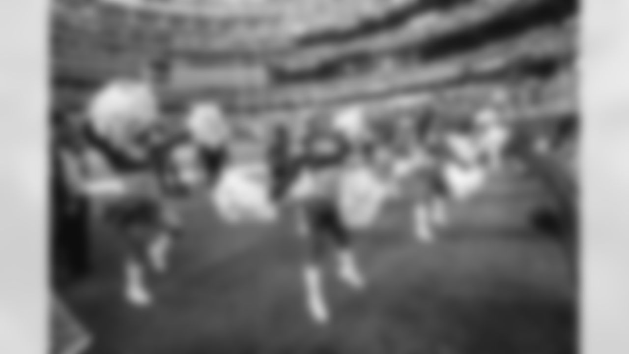 The Los Angeles Rams take on the Detroit Lions in week 15 of the 2025 NFL regular season.