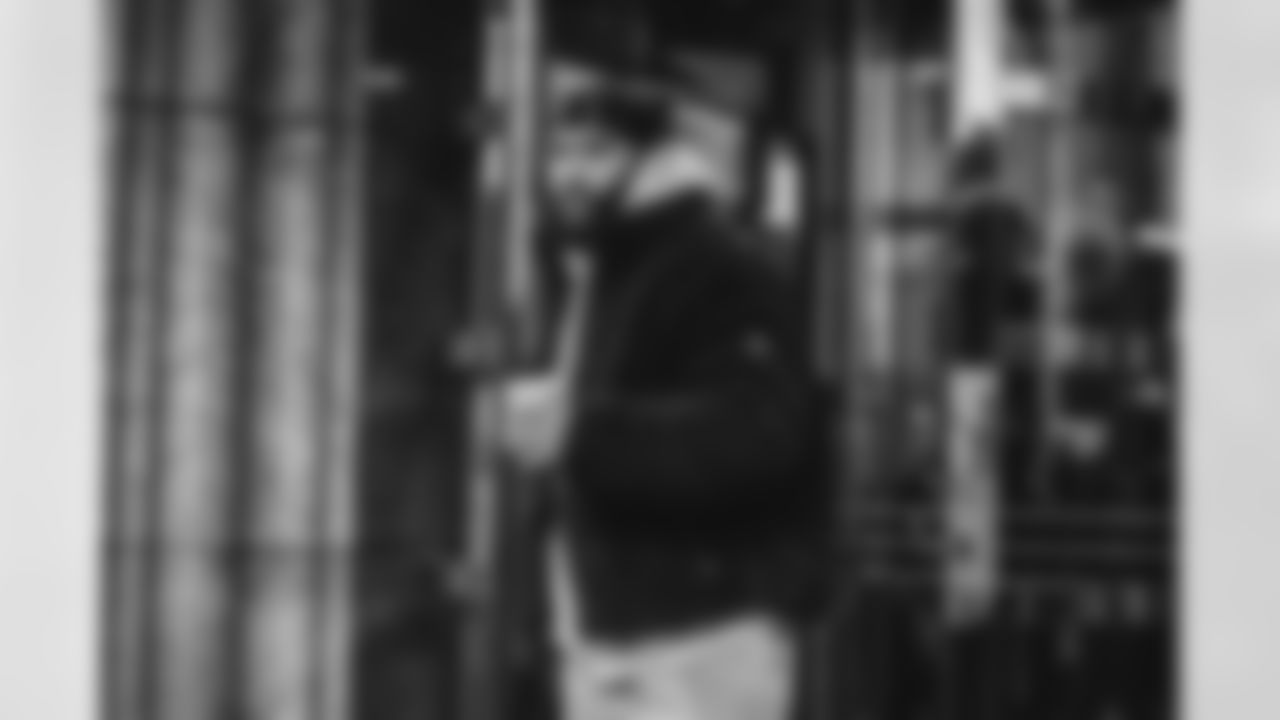 48 ILB Omar Speights travels to Soldier Field for divisional playoff game vs. Bears