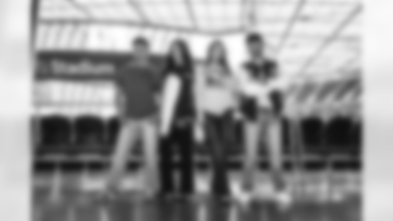 The Los Angeles Rams take on the Arizona Cardinals in week 18 of the 2025 NFL regular season.