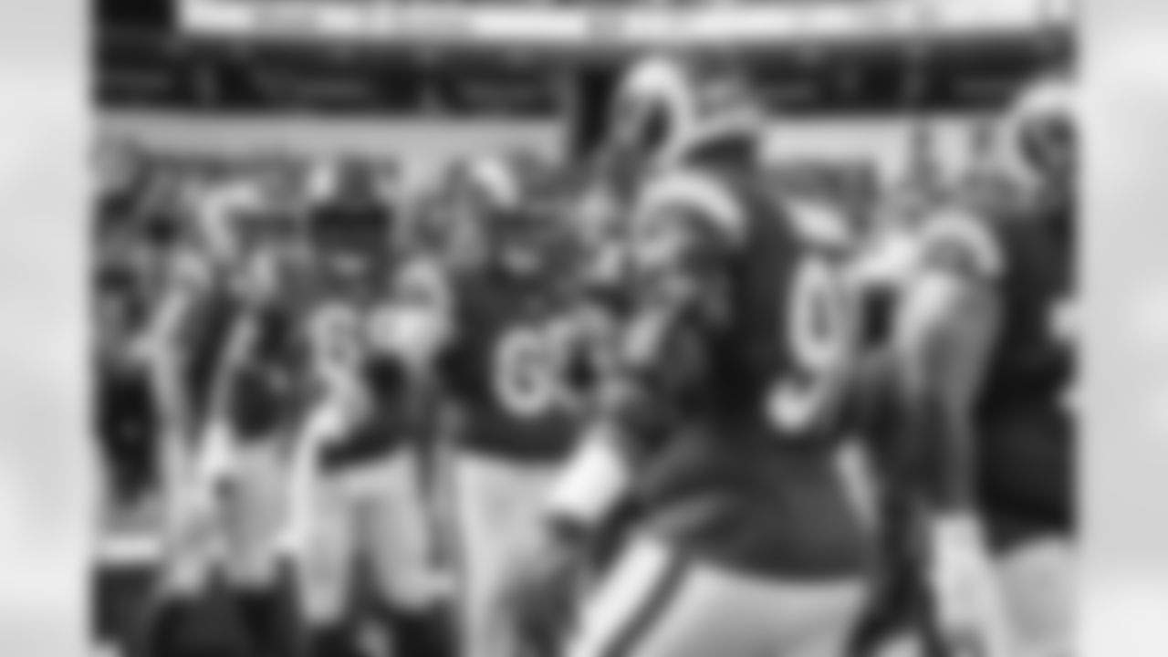 The Los Angeles Rams take on the New Orleans Saints in week 9 of the 2025 NFL regular season.