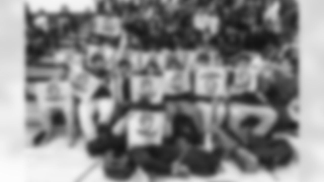 E_251114_pLAymaker_Surprise_AD_0091