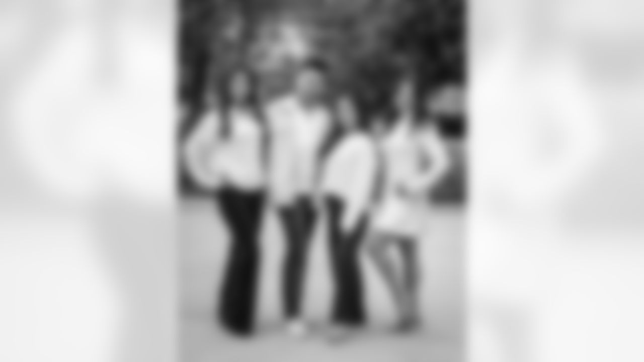 The Los Angeles Rams take on the Detroit Lions in week 15 of the 2025 NFL regular season.