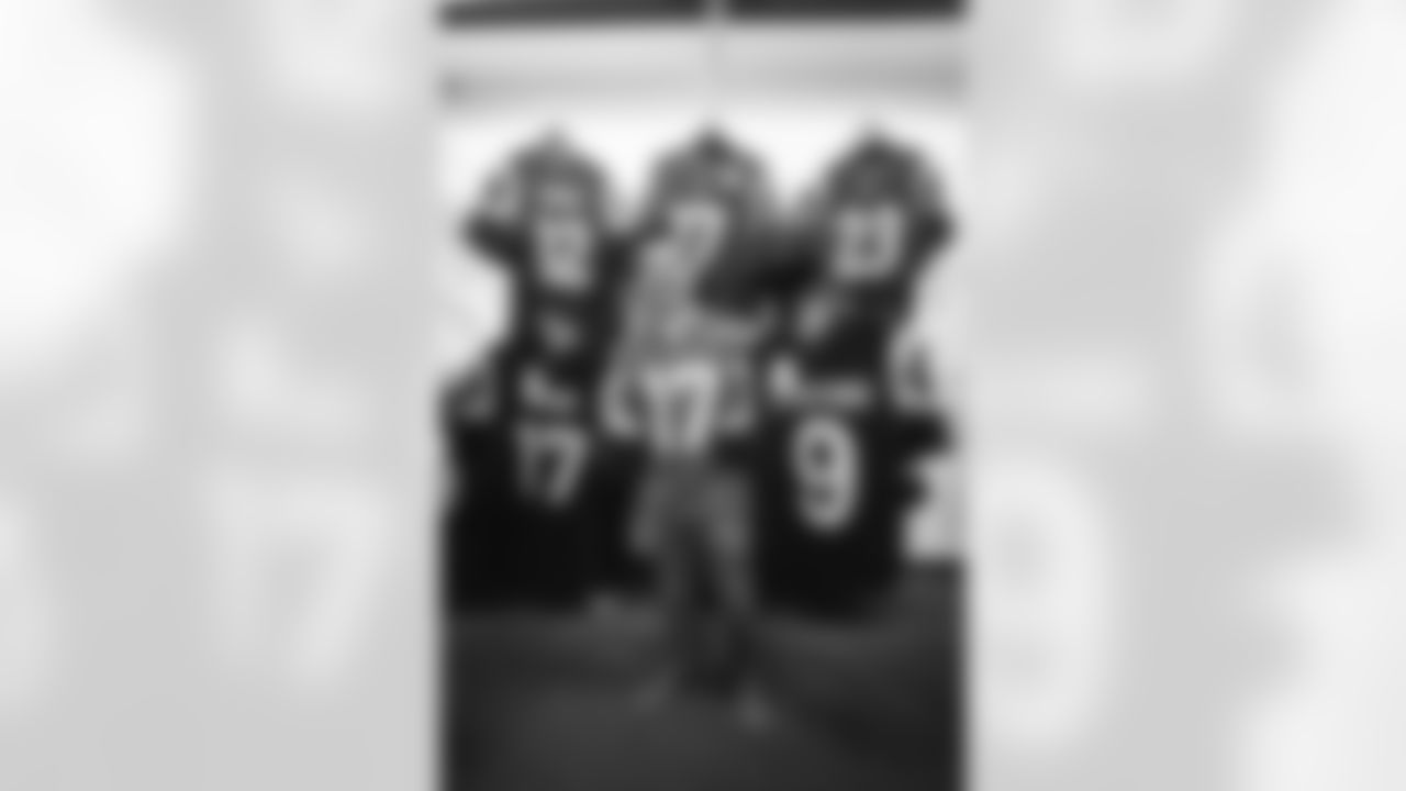 The Los Angeles Rams take on the Seattle Seahawks in week 11 of the 2025 NFL regular season.