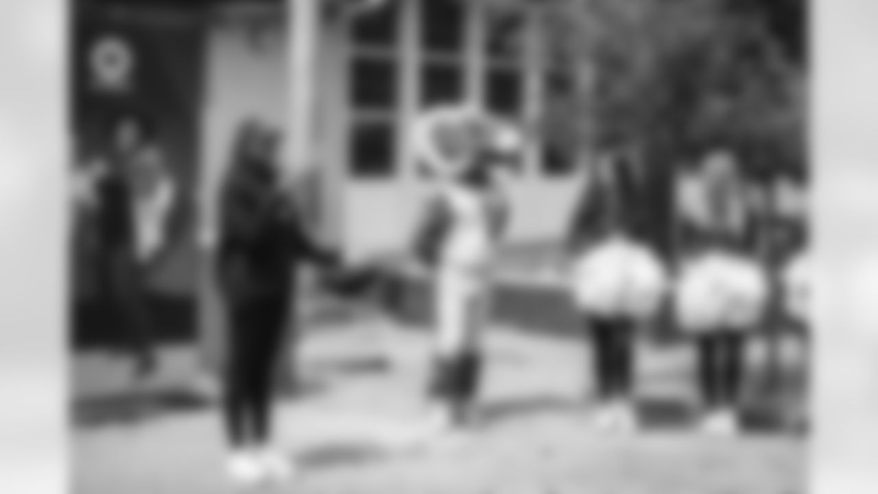 E_250606_1048_City_Year_Beautification_13659
