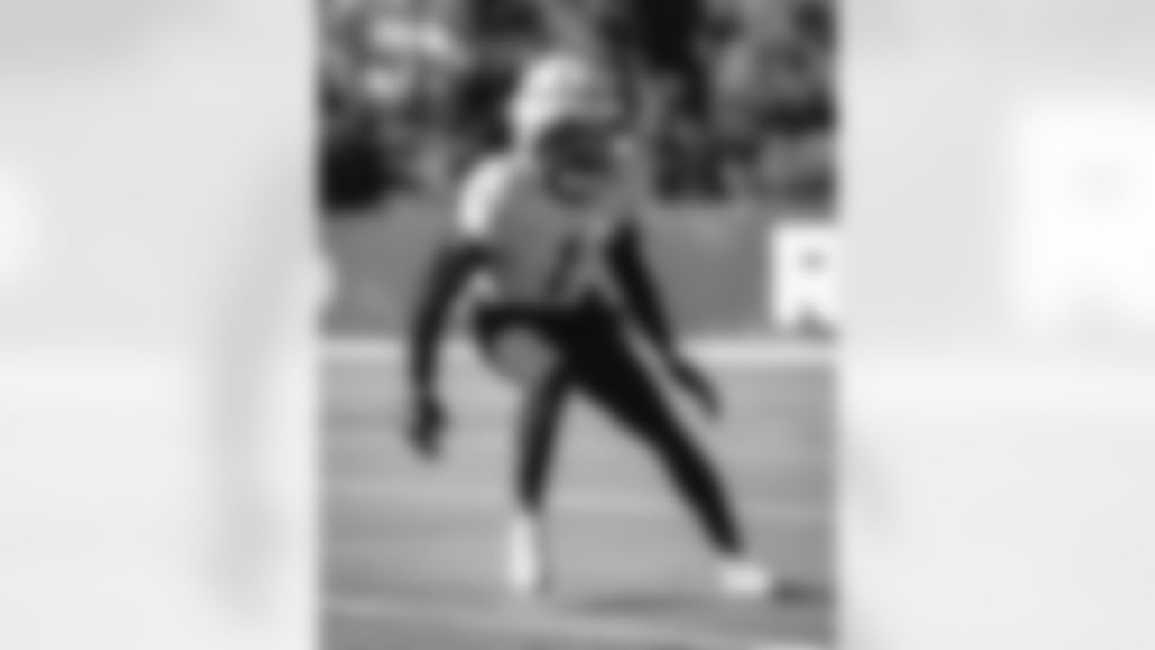 E_251211_Regular_Season_Week15_Practice_AD_0503