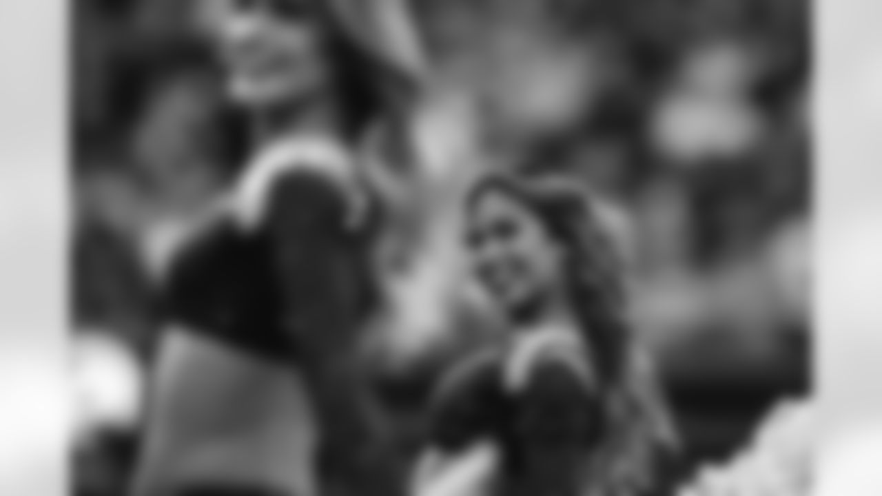 The Los Angeles Rams take on the Detroit Lions in week 15 of the 2025 NFL regular season.