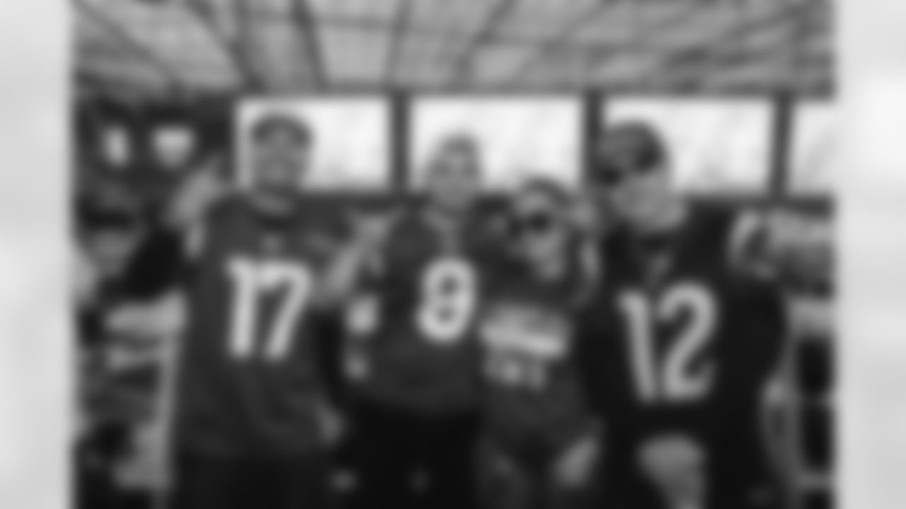 E_260125_Rams_House_Party_HY_0101