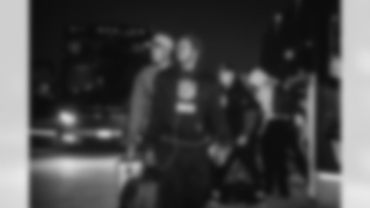 E_251217_Regular_Season_Week_16_Travel_BT_0009