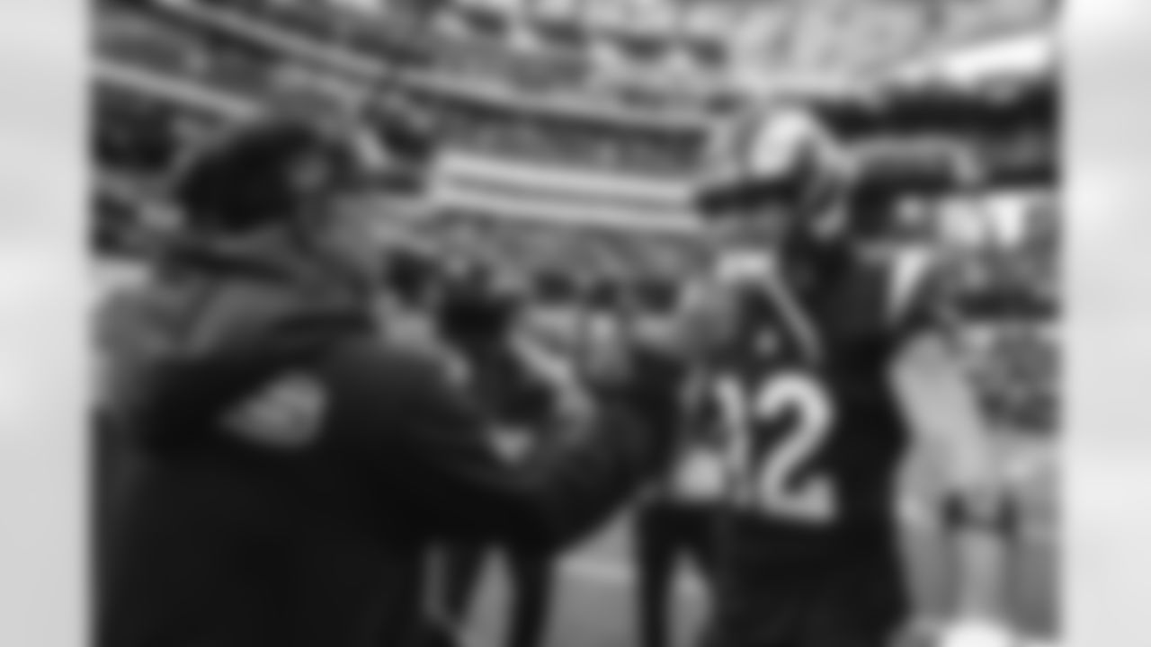 The Los Angeles Rams take on the Seattle Seahawks in week 11 of the 2025 NFL regular season.