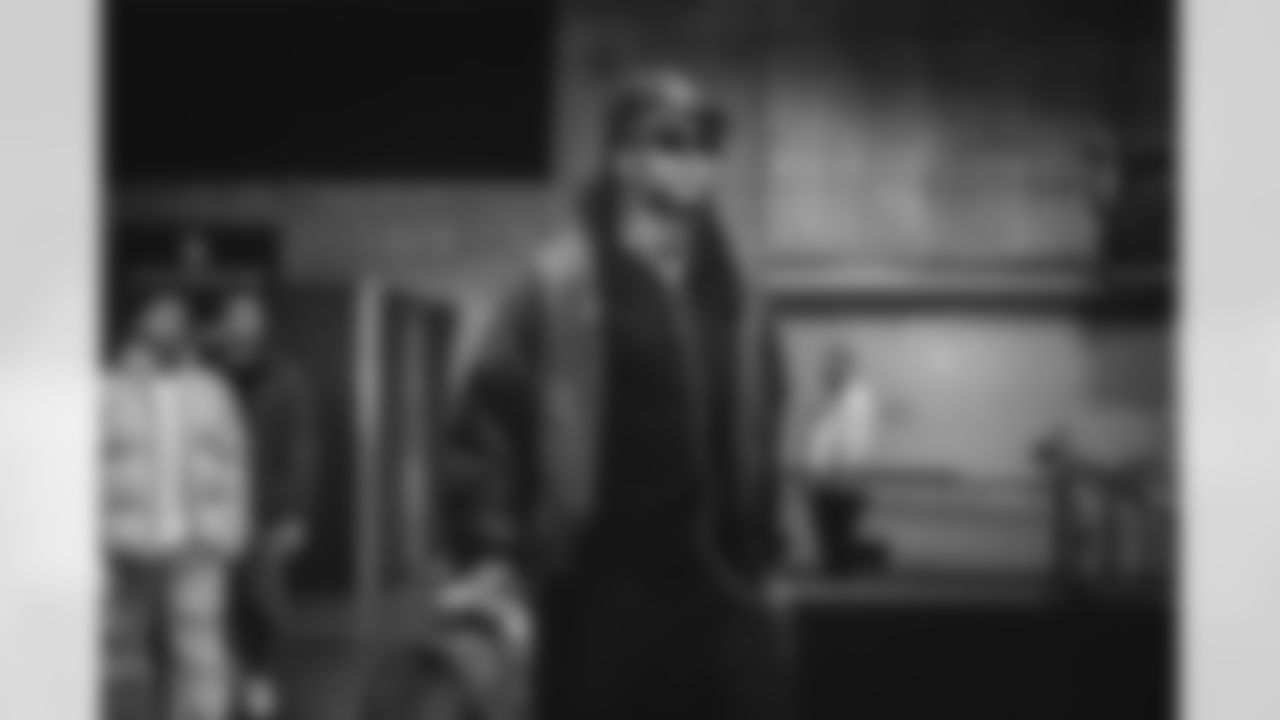 17 WR Davante Adams arrives at Lumen Field for Thursday Night Football vs. the Seahawks