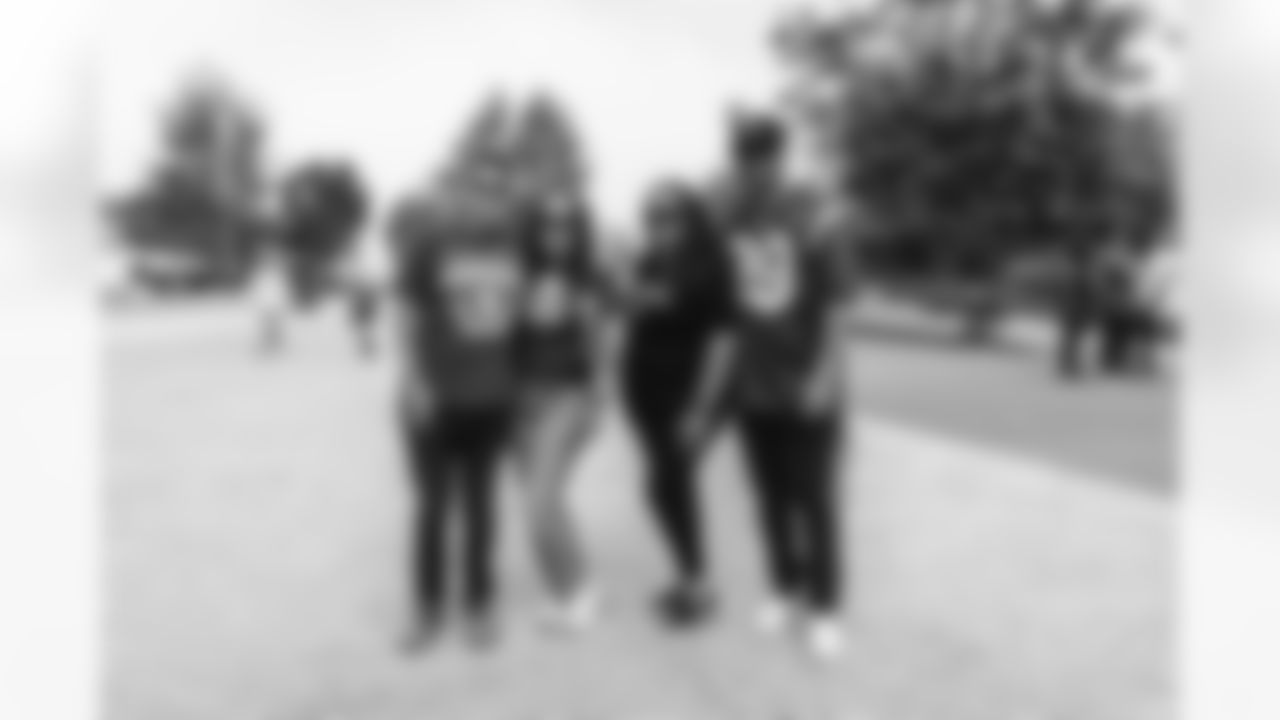 The Los Angeles Rams take on the New Orleans Saints in week 9 of the 2025 NFL regular season.