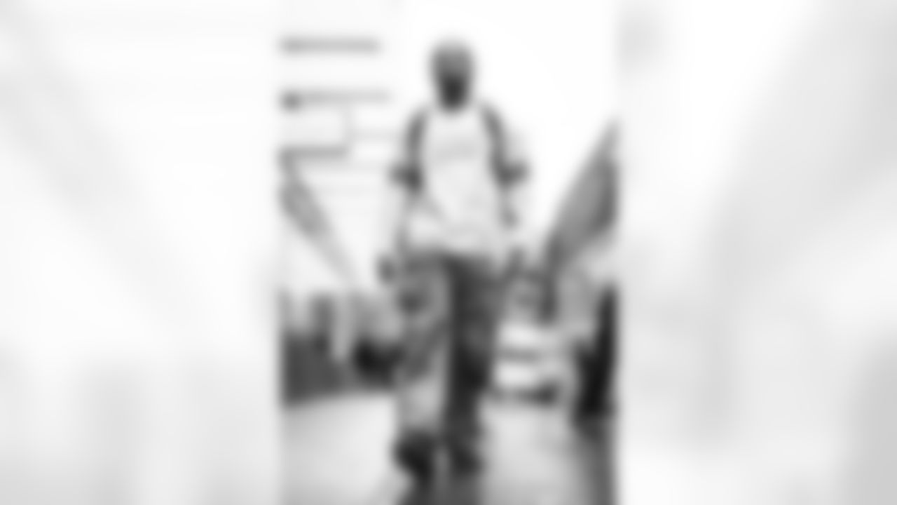 The Los Angeles Rams take on the Seattle Seahawks in week 16 of the 2025 NFL regular season.