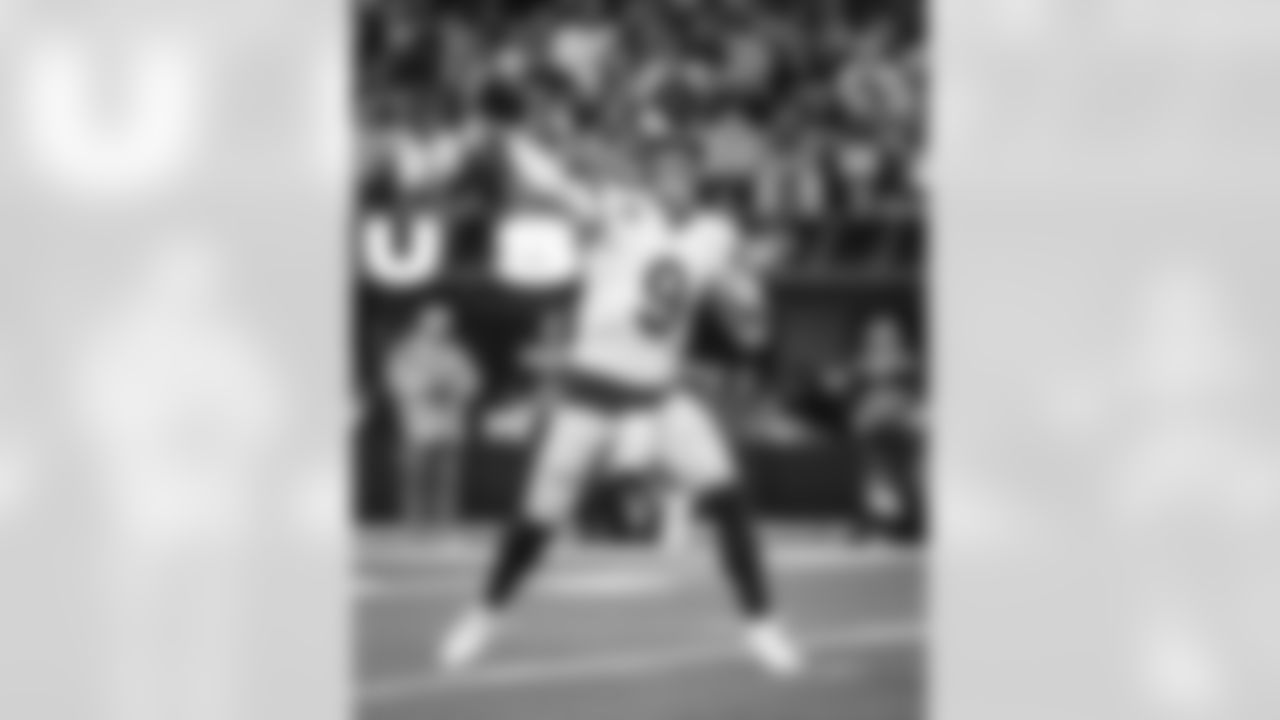 The Los Angeles Rams take on the Tampa Bay Buccaneers in week 12 of the 2025 NFL regular season.