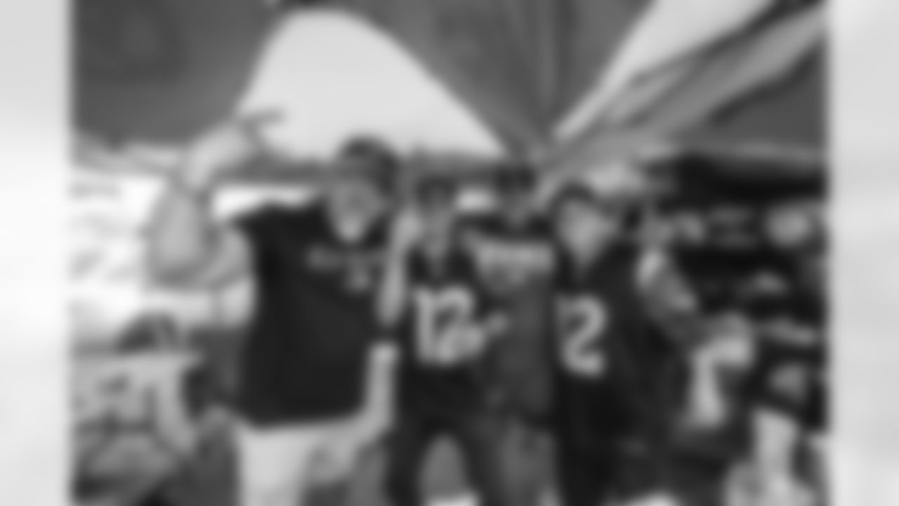 The Los Angeles Rams take on the New Orleans Saints in week 9 of the 2025 NFL regular season.