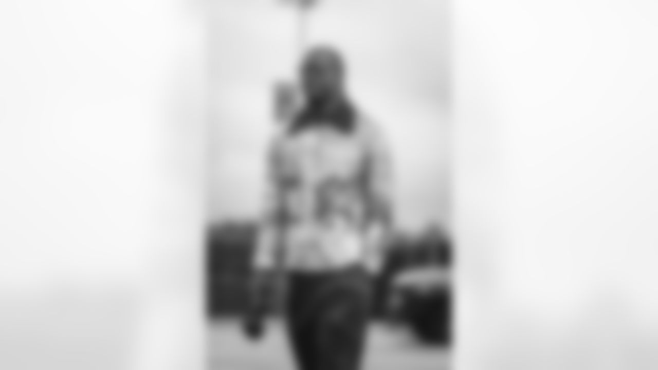 15 WR Konata Mumpfield arrives at SoFi Stadium for today's game vs. the Cardinals