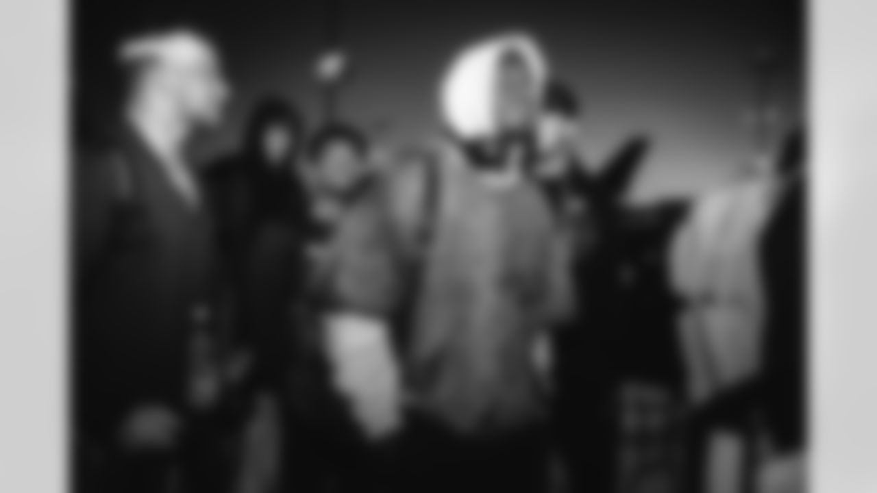 E_251217_Regular_Season_Week_16_Travel_BT_0062