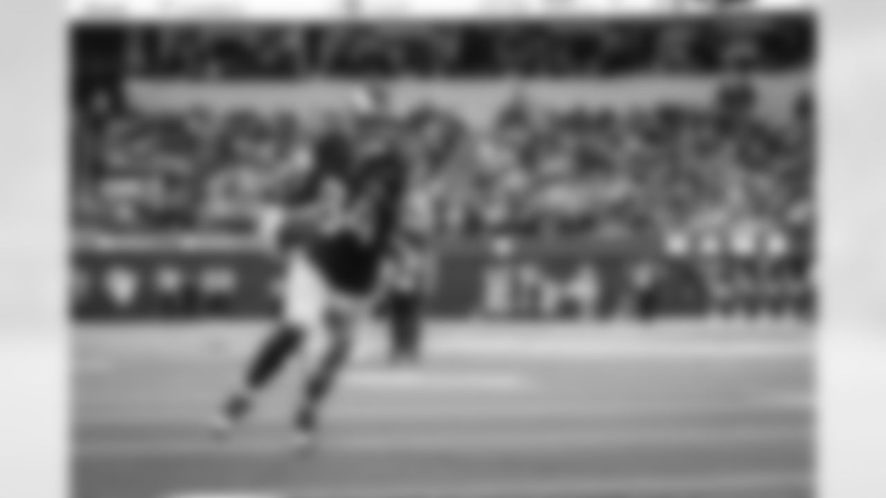 The Los Angeles Rams take on the Arizona Cardinals in week 18 of the 2025 NFL regular season.