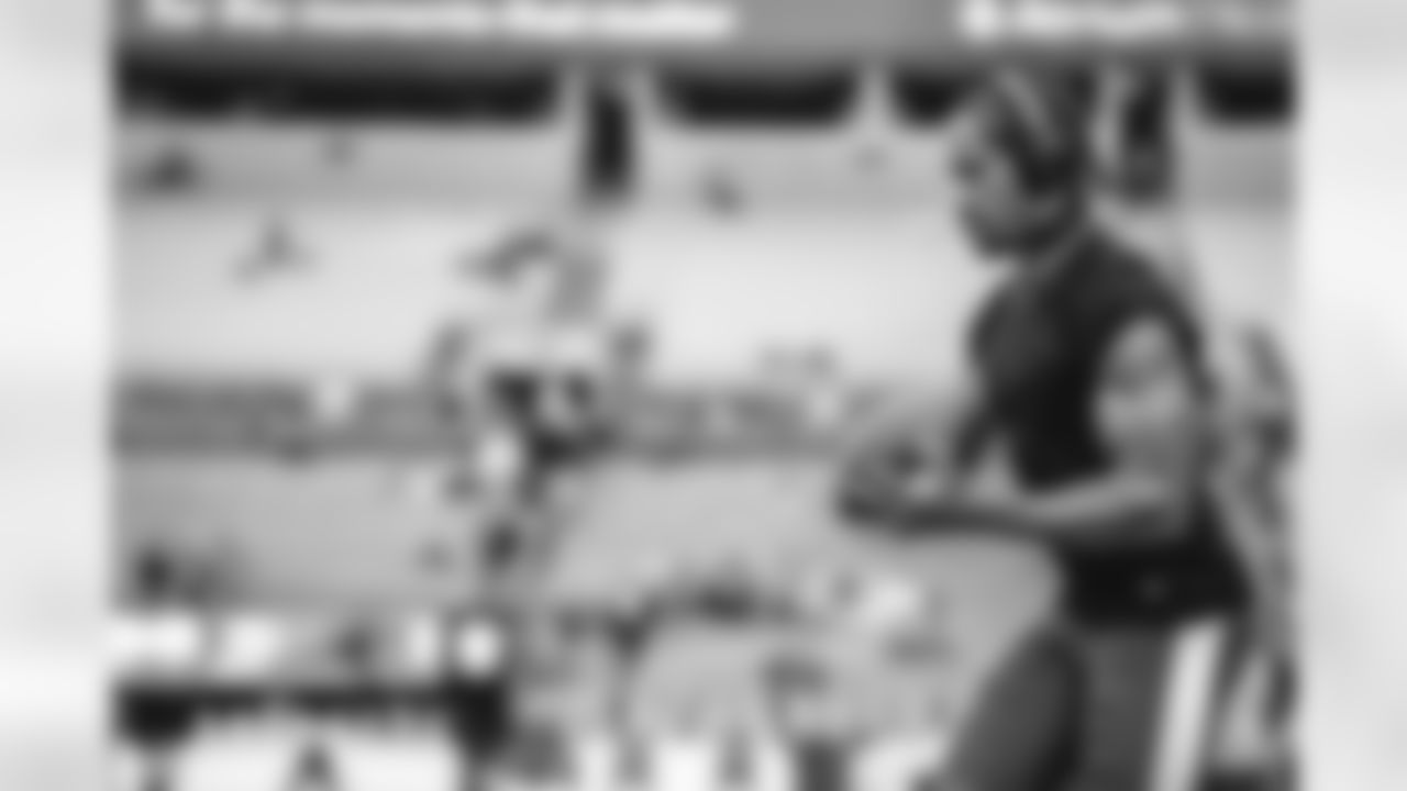 4 CB Ahkello Witherspoon warms up pregame ahead of the Rams vs. Panthers Wild Card matchup