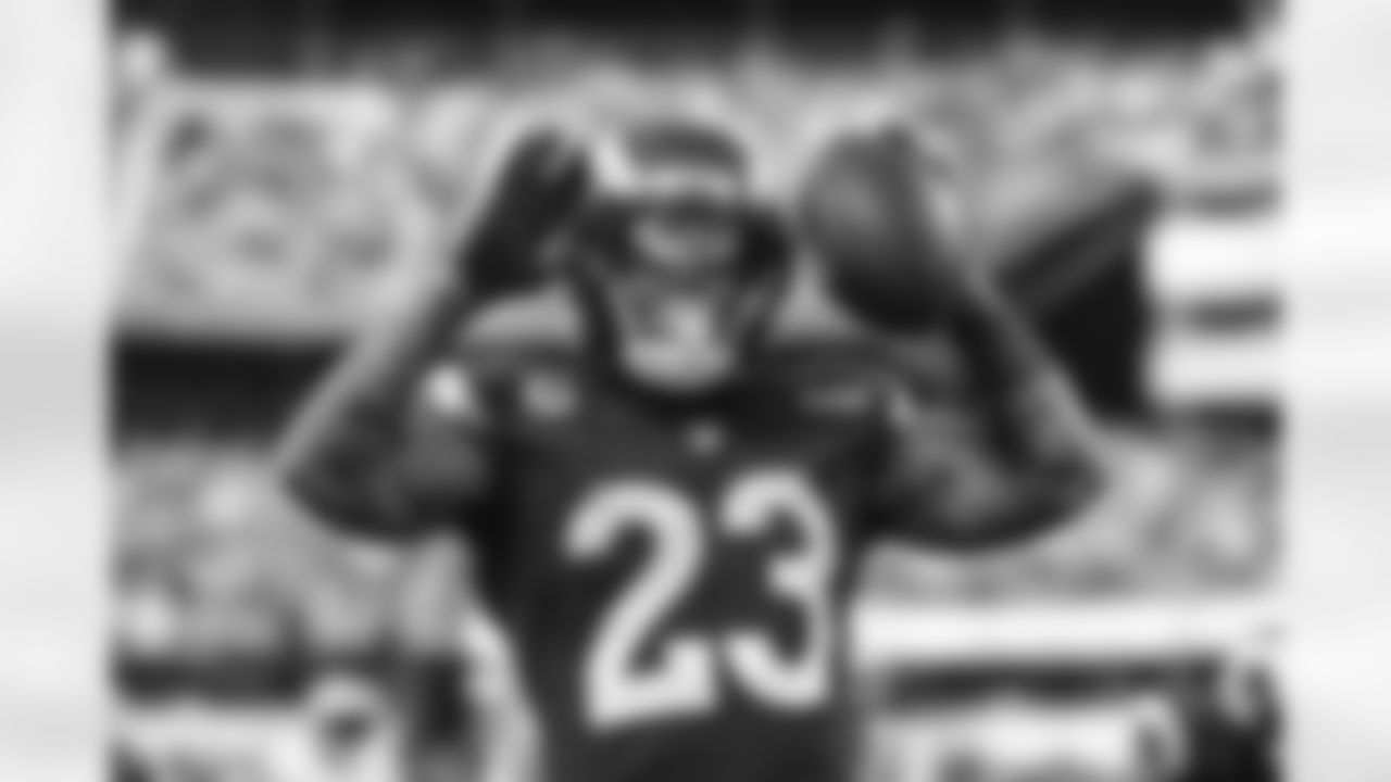 The Los Angeles Rams take on the Detroit Lions in week 15 of the 2025 NFL regular season.