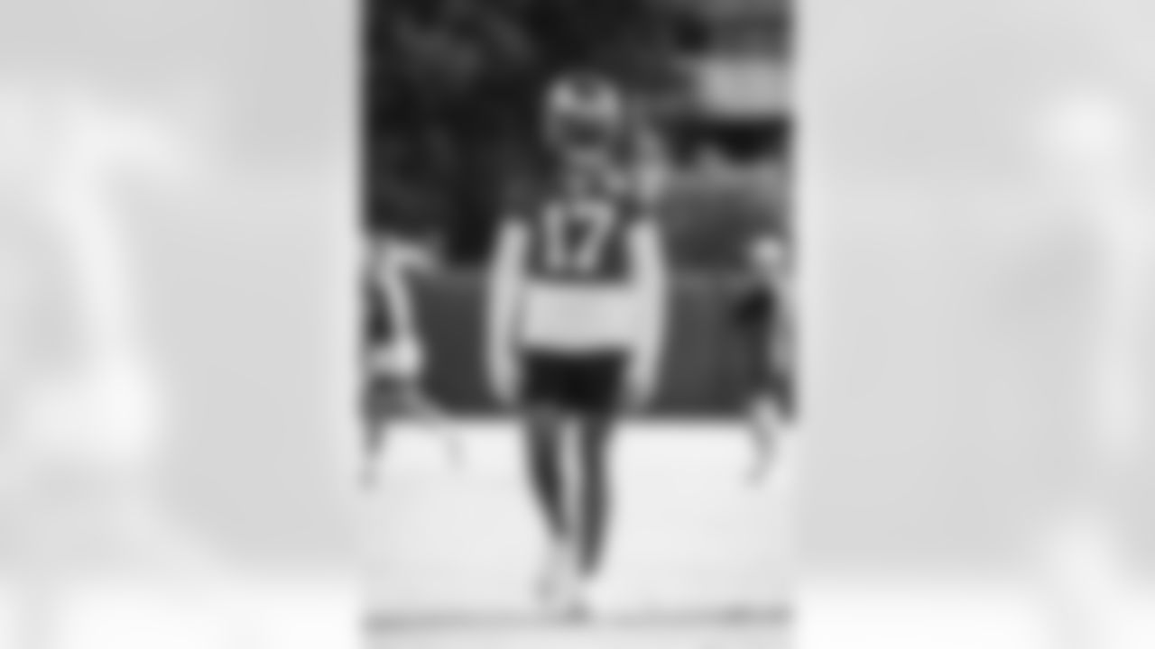 E_251105_Regular_Season_Week10_Practice_BT_0041