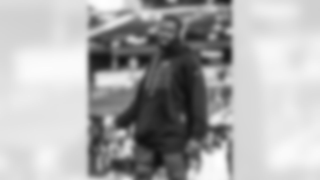 The Los Angeles Rams take on the Detroit Lions in week 15 of the 2025 NFL regular season.