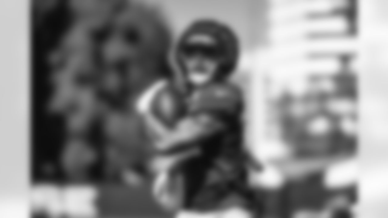 E_251009_Regular_Season_W5_Practice_AD_0913