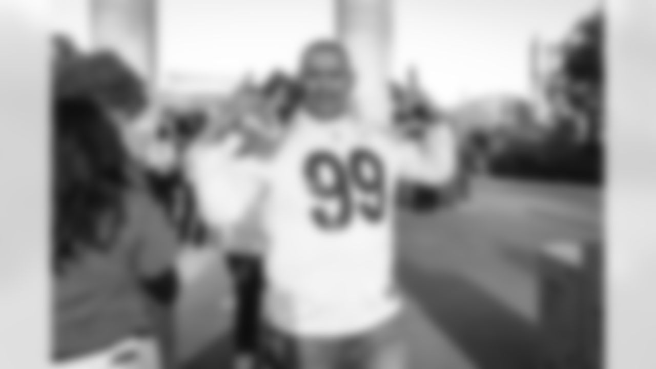 The Los Angeles Rams take on the Tampa Bay Buccaneers in week 12 of the 2025 NFL regular season.