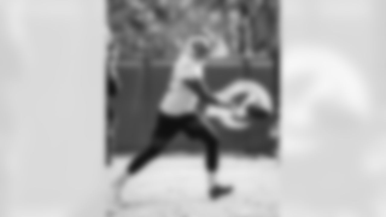 E_260101_Regular_Season_Week18_Practice_BT_016060141