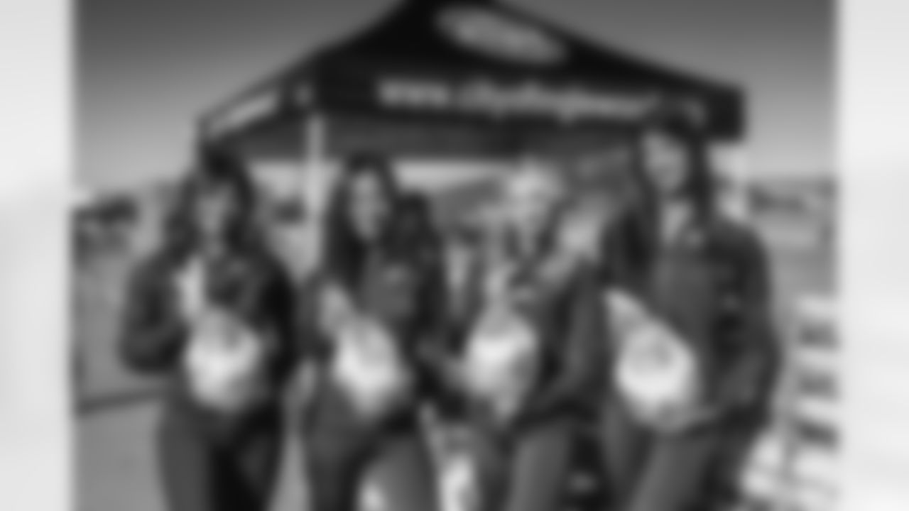 E_251125_City_of_Inglewood_Turkey_Giveaway_HY_0061