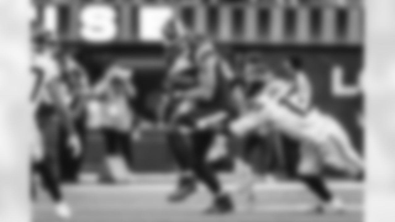 The Los Angeles Rams take on the Seattle Seahawks in week 18 of the 2024 NFL regular season.