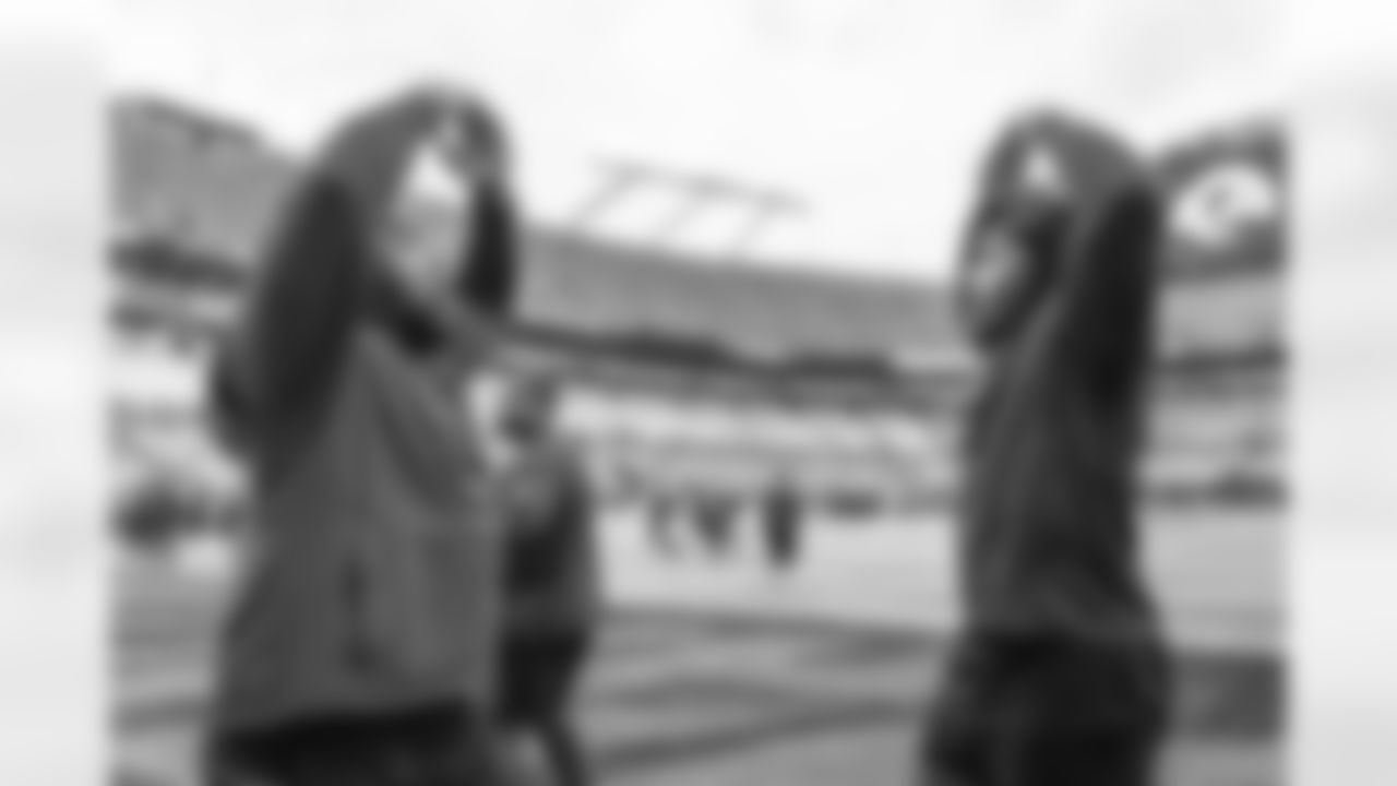 The Los Angeles Rams take on the Carolina Panthers in the wild card round of the 2025 NFL post season.