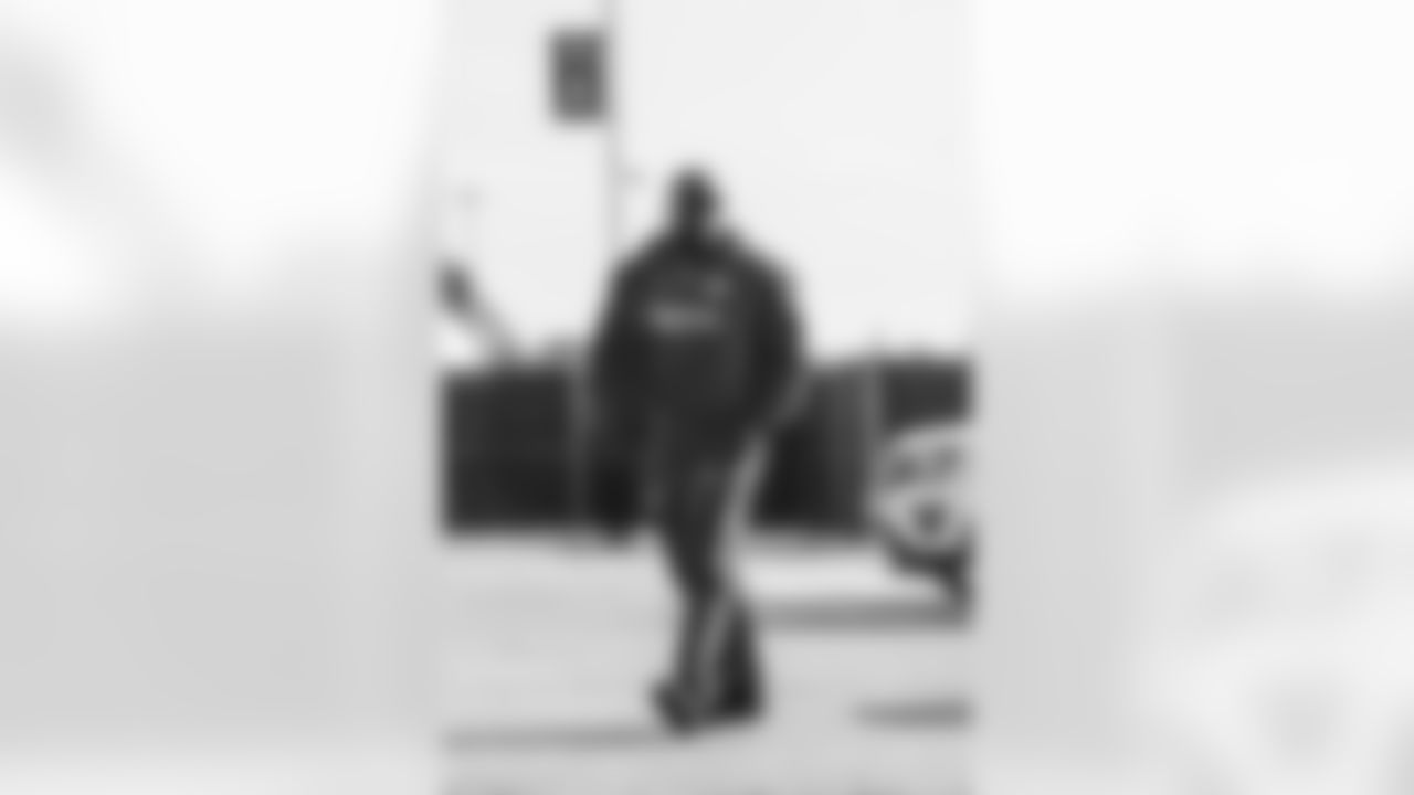 69 OL Kevin Dotson arrives at SoFi Stadium for today's matchup against the Lions