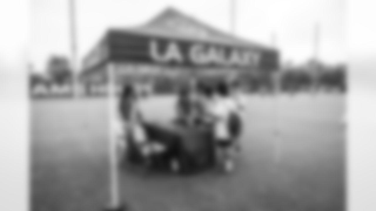 E_250914_Football_Meets_Football_Clinic_JM_0097