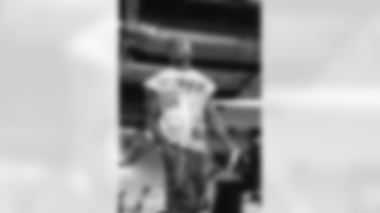 The Los Angeles Rams take on the Detroit Lions in week 15 of the 2025 NFL regular season.