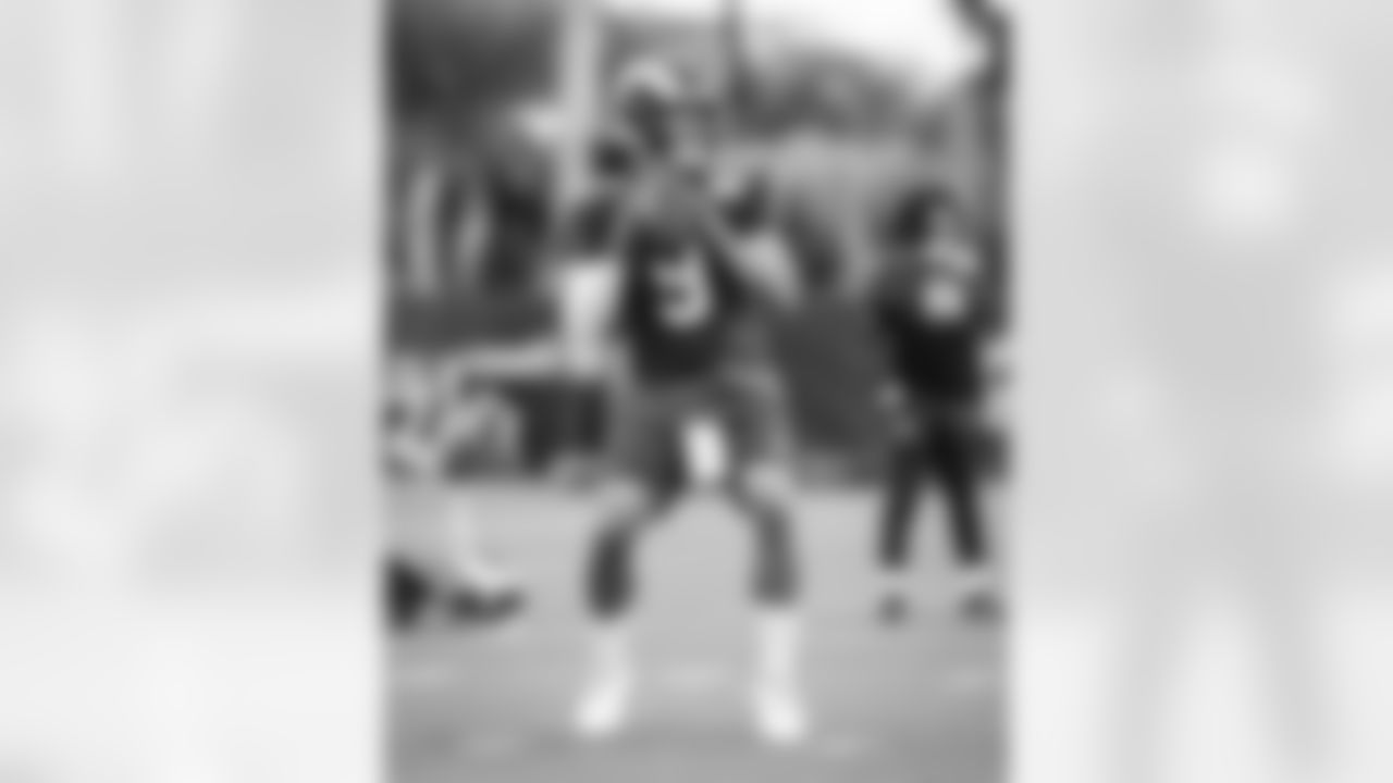 E_251113_Regular_Season_Week11_Practice_AD_0128