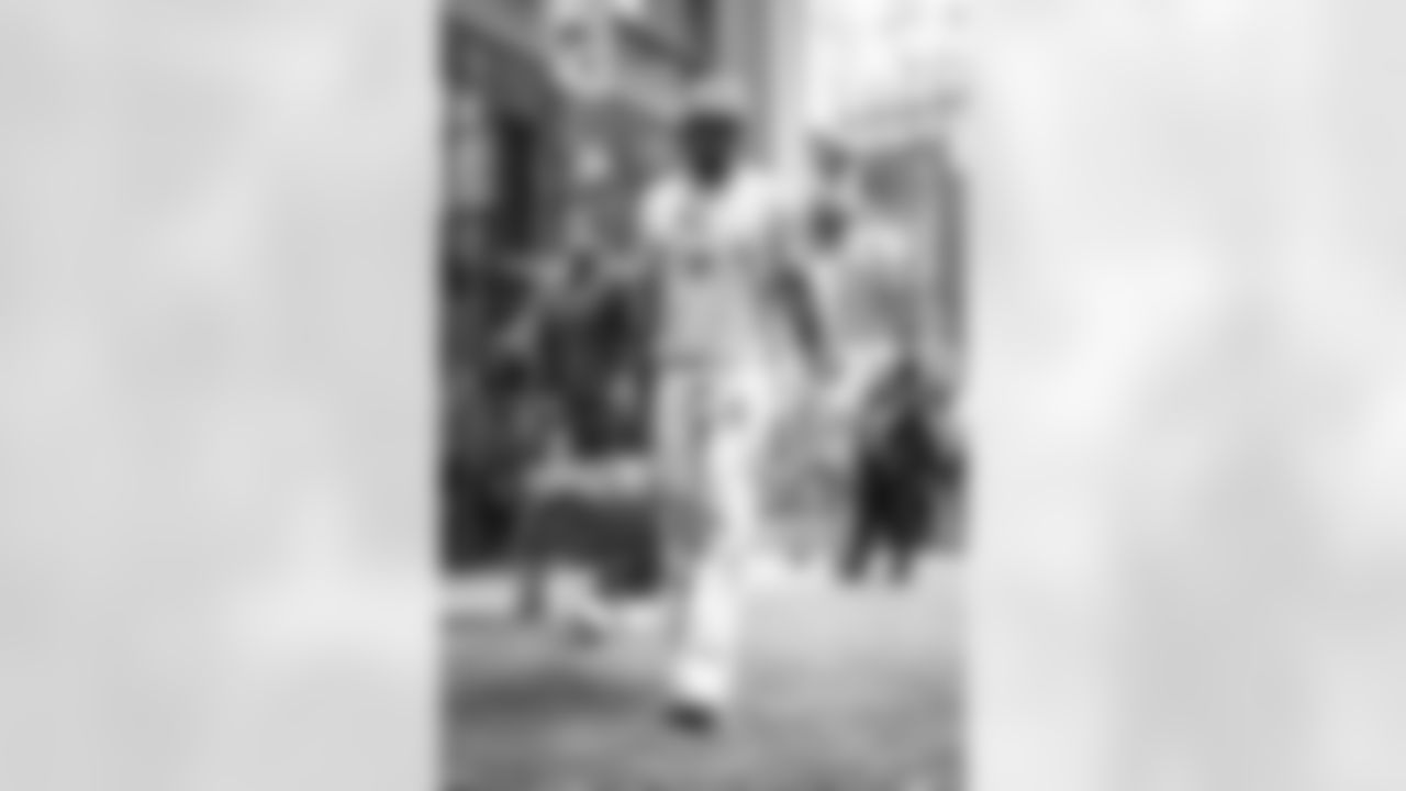 The Los Angeles Rams take on the Carolina Panthers in the wild card round of the 2025 NFL post season.