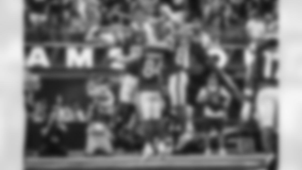 The Los Angeles Rams take on the New Orleans Saints in week 9 of the 2025 NFL regular season.