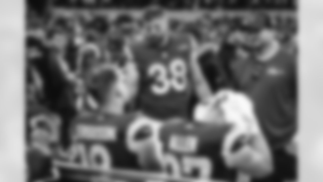 The Los Angeles Rams take on the Detroit Lions in week 15 of the 2025 NFL regular season.